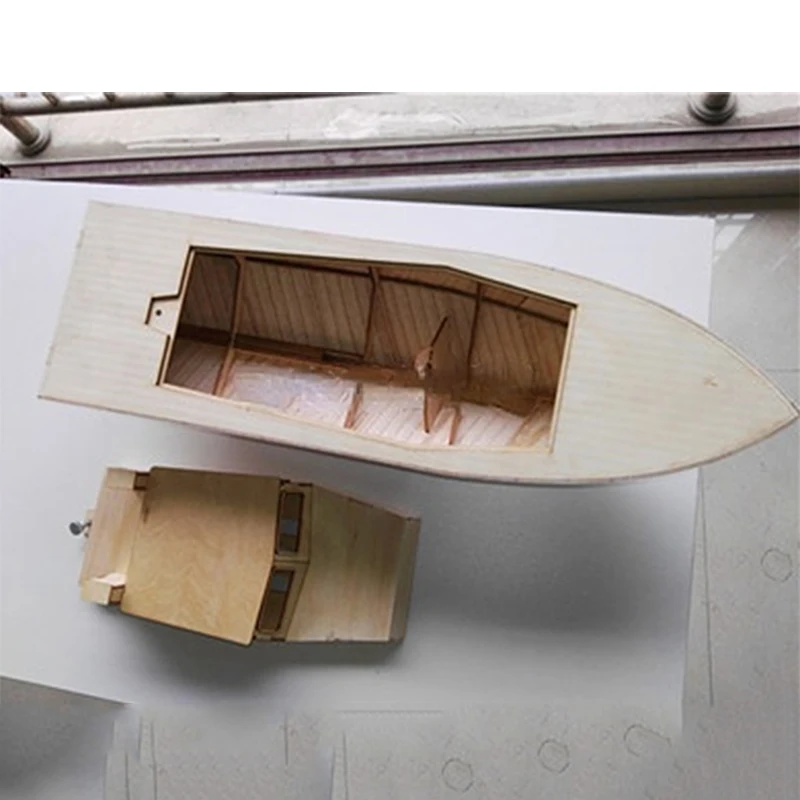 مجموعة نماذج القارب المجمعة Ku - مراجعة Model Kit Yacht وسعره